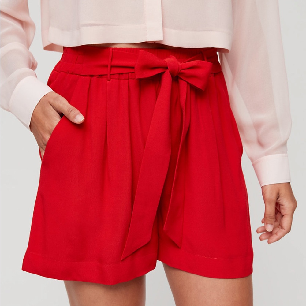Aritzia Wilfred Georgette Short in BLACK